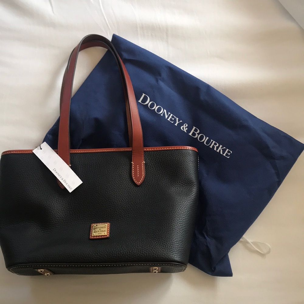 NEW Dooney & Bourke Shoulder Bag